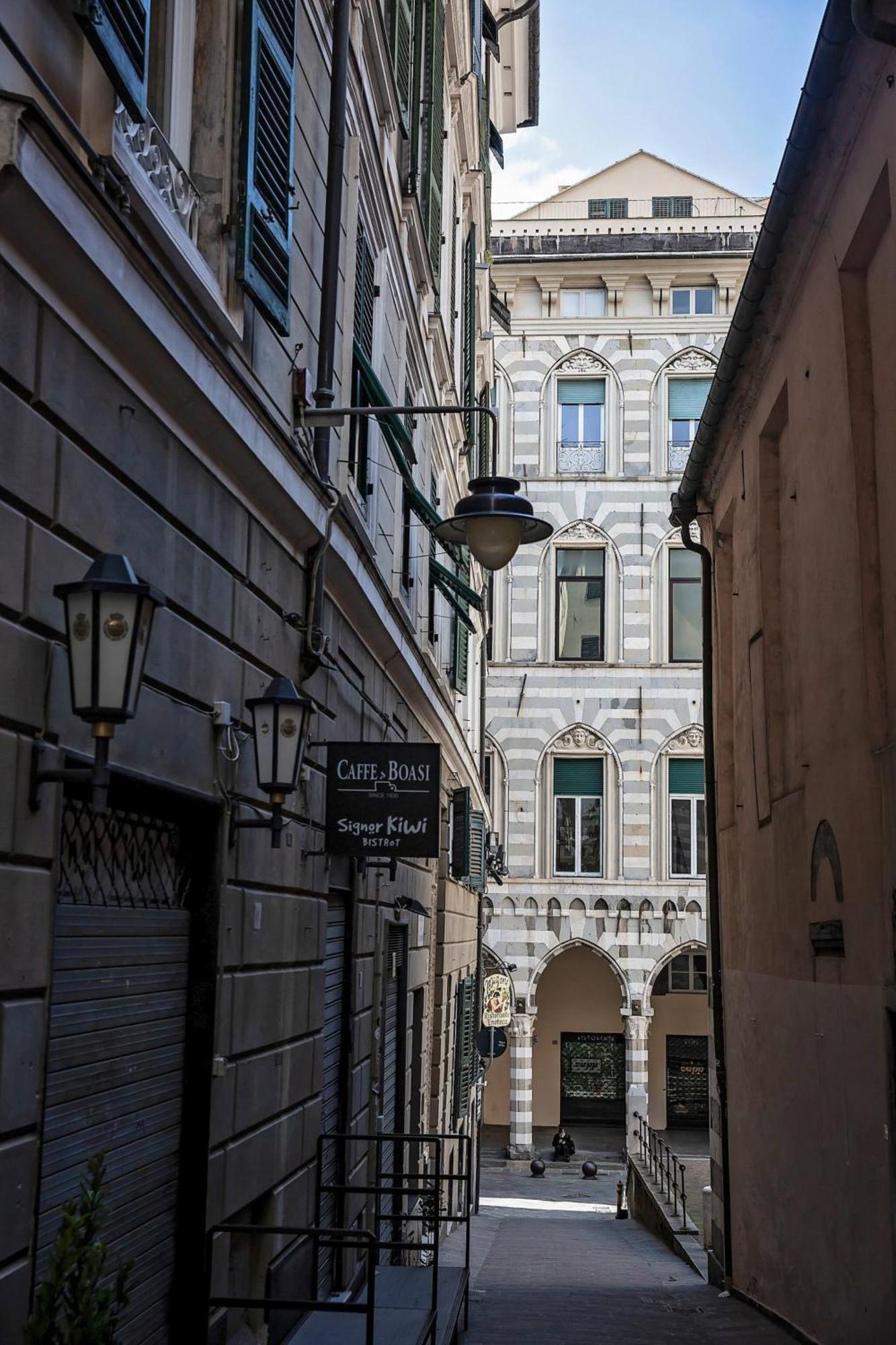 Patty S Home Genoa Luaran gambar